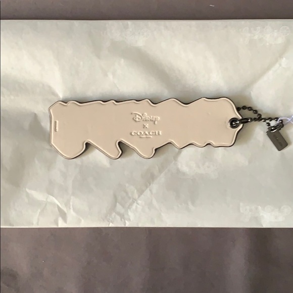 BNWT COACH x DISNEY “HAPPY” KEY CHAIN - Picture 2 of 2